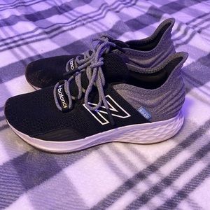 New Balance Tennis Shoes Size 6.5 women’s